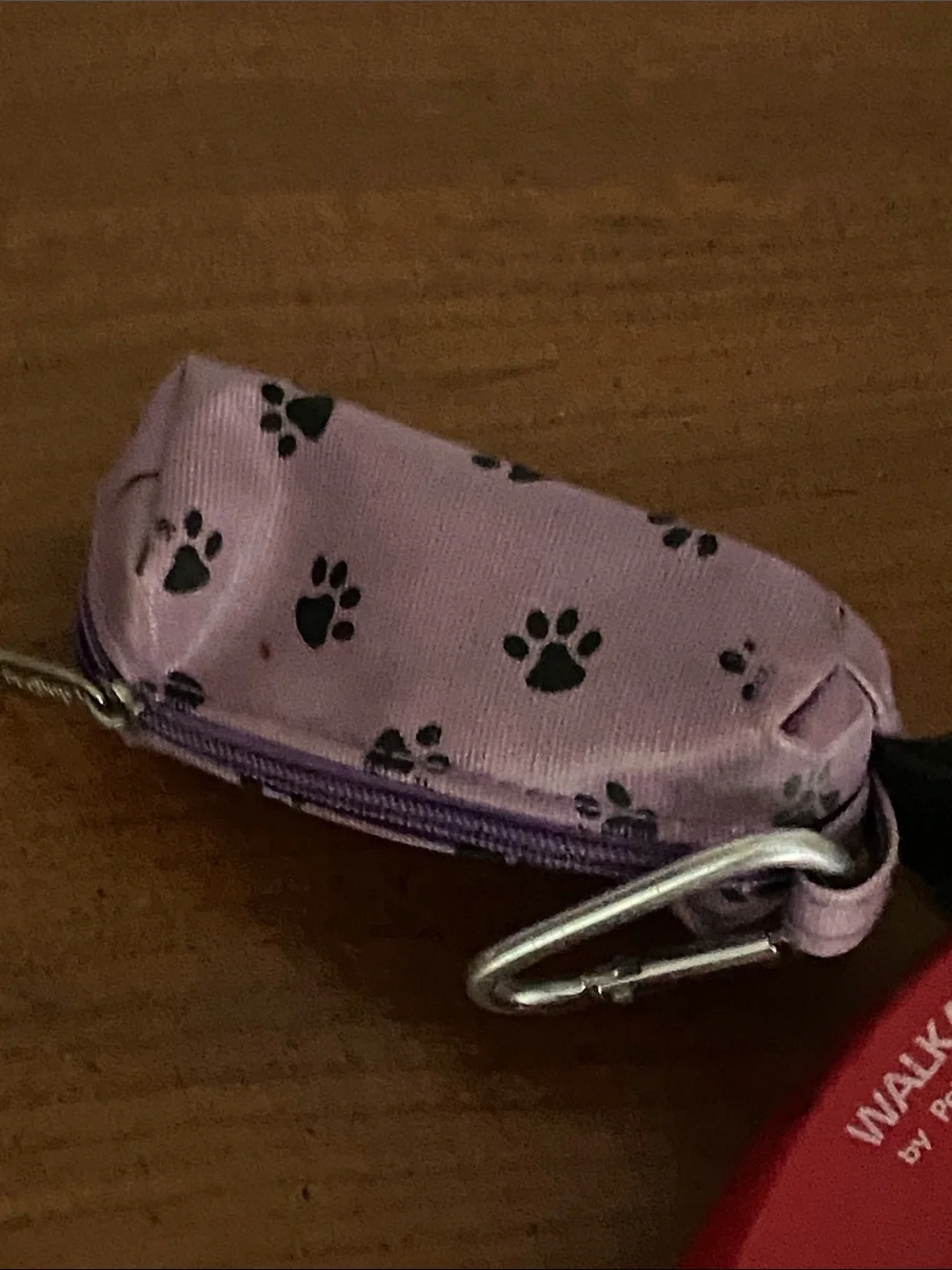 Petmate Walkabout usable Retractable Leash in Red with Purple Strap